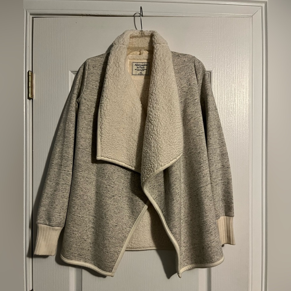 Abercrombie & Fitch sherpa cardigan